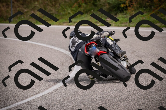 20250914113208-Z62_5968_am_