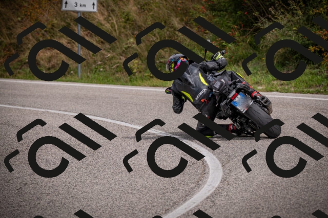 20250914113210-Z62_5972_am_