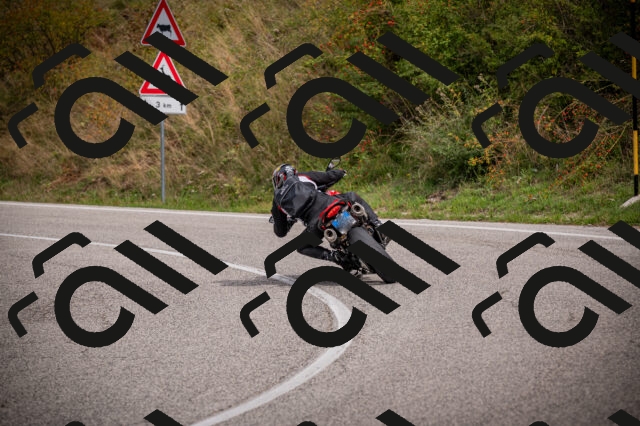 20250914113211-Z62_5975_am_