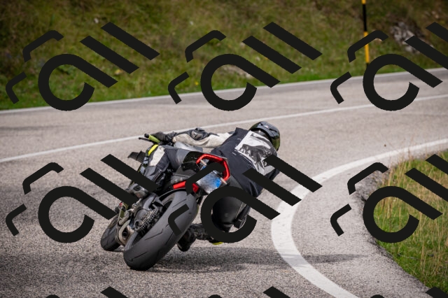 20250914113532-Z62_6056_am_