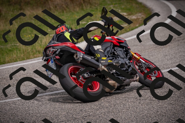 20250914113716-Z62_6071_am_