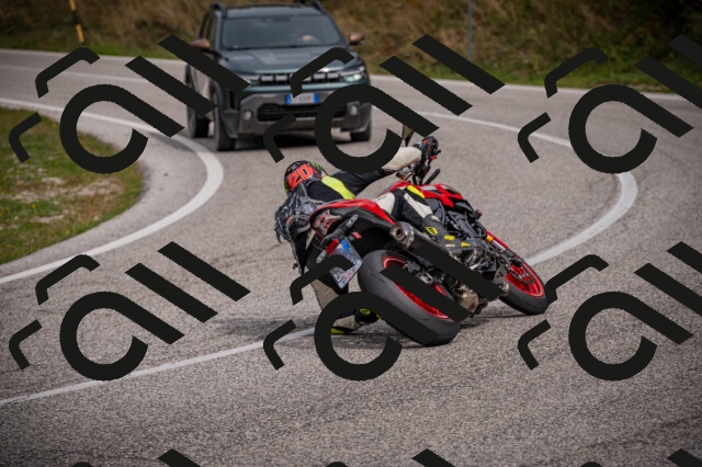 20250914113717-Z62_6072_am_