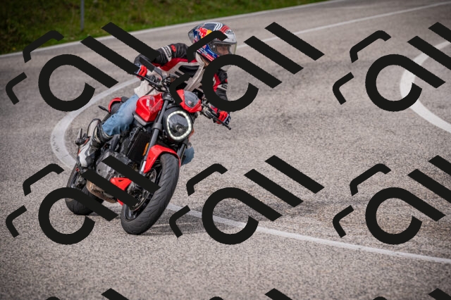 20250914113719-Z62_6074_am_