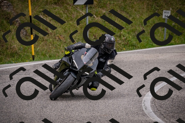 20250914113809-Z62_6084_am_