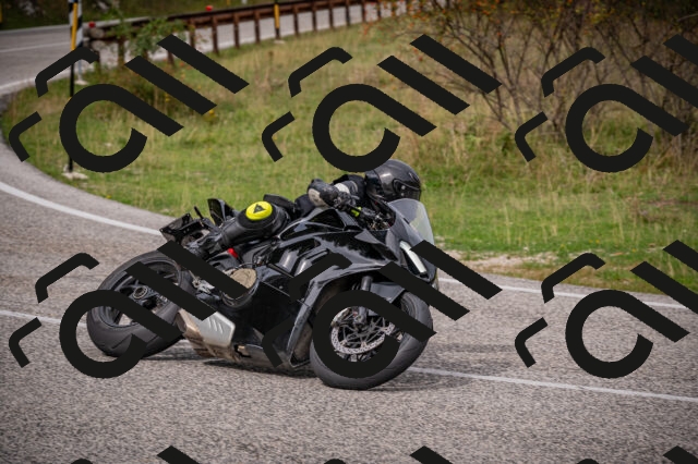 20250914113810-Z62_6085_am_