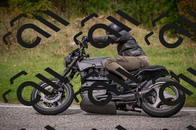 20250914120005-Z62_6437_am_