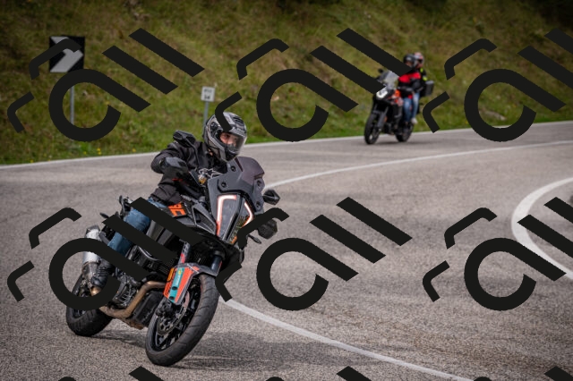 20250914120137-Z62_6444_am_