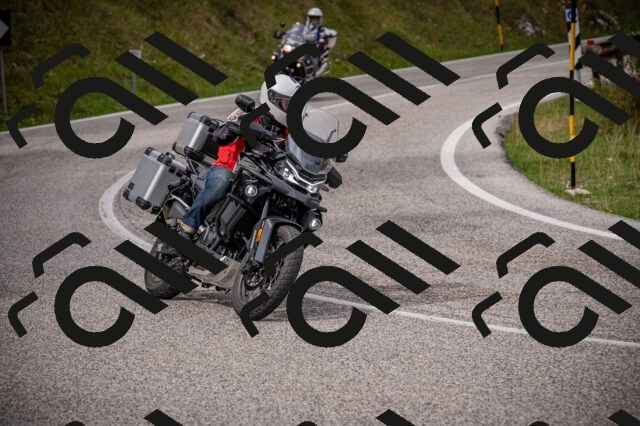 20250914120147-Z62_6453_am_