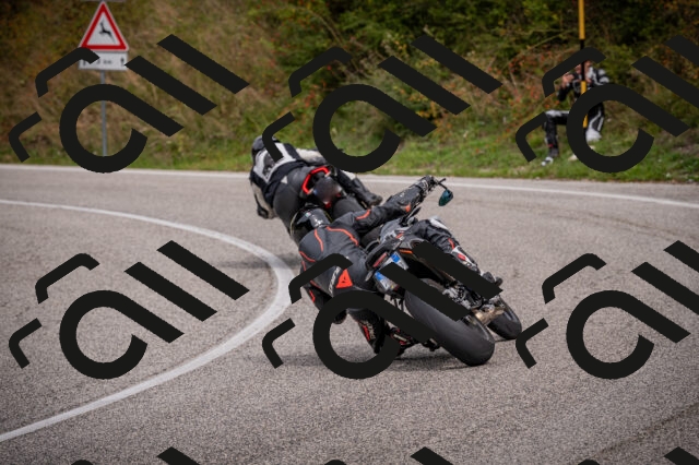 20250914120318-Z62_6491_am_