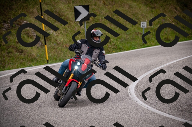 20250914120413-Z62_6502_am_