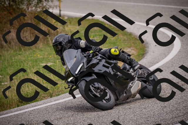 20250914120429-Z62_6510_am_