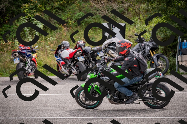 20250914121609-Z62_6851_am_