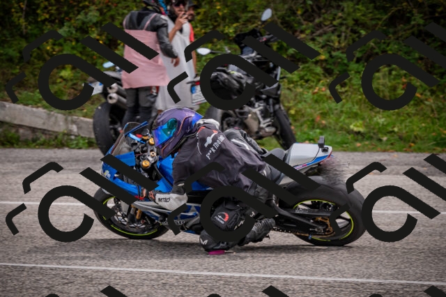 20250914121618-Z62_6866_am_