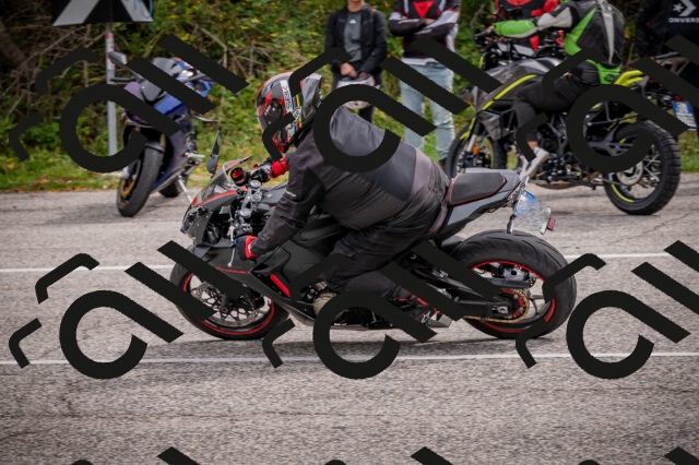 20250914121619-Z62_6867_am_