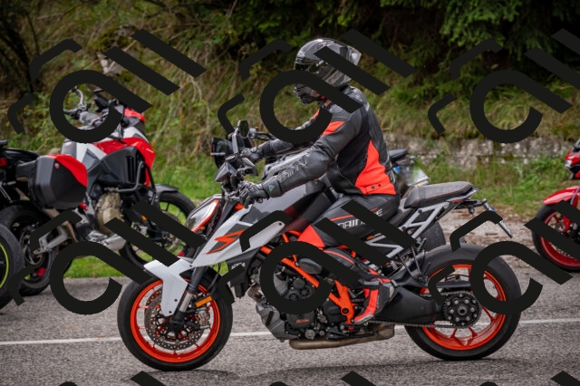 20250914121714-Z62_6904_am_