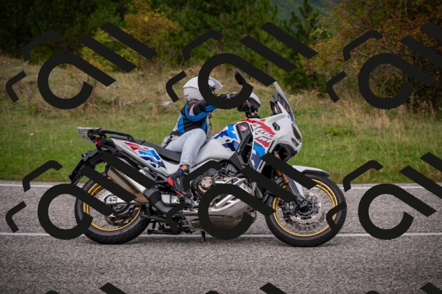 20250914122348-Z62_7081_am_