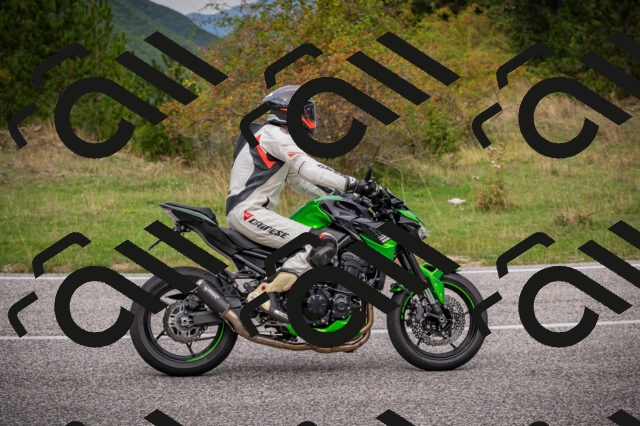 20250914122454-Z62_7083_am_