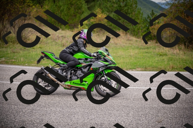 20250914123054-Z62_7126_am_