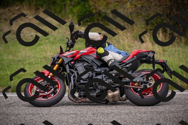 20250914123118-Z62_7140_am_