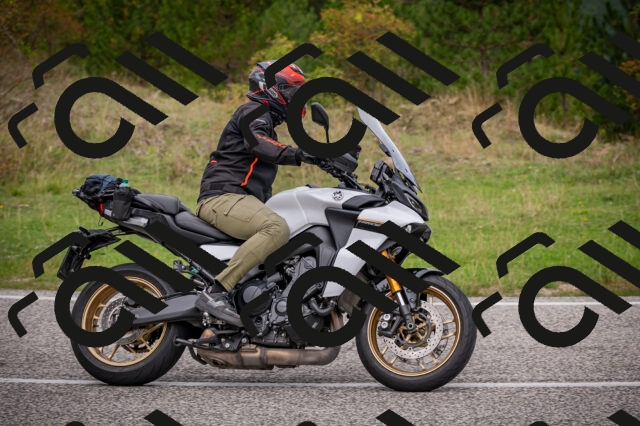 20250914123121-Z62_7144_am_