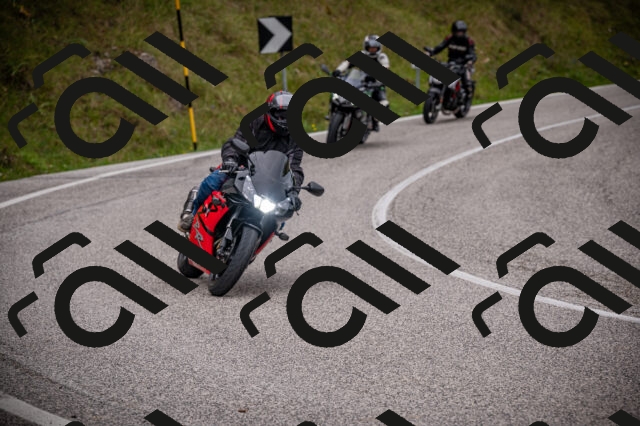 20250914123145-Z62_7146_am_