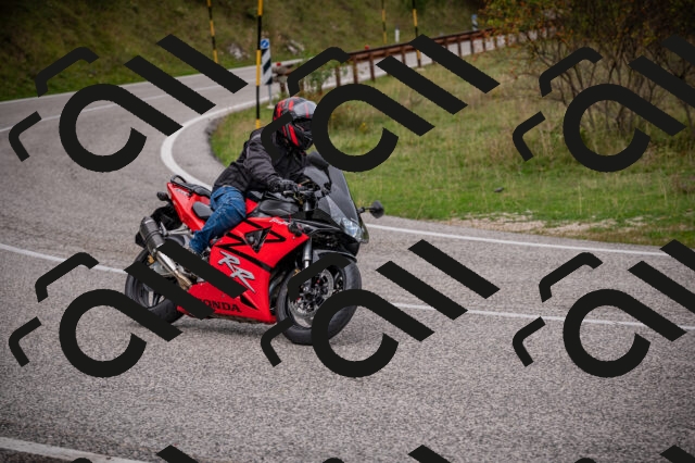 20250914123146-Z62_7147_am_