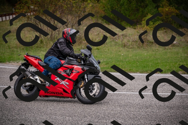 20250914123146-Z62_7148_am_