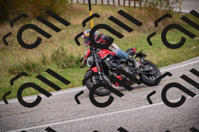 20250914123419-Z62_7181_am_