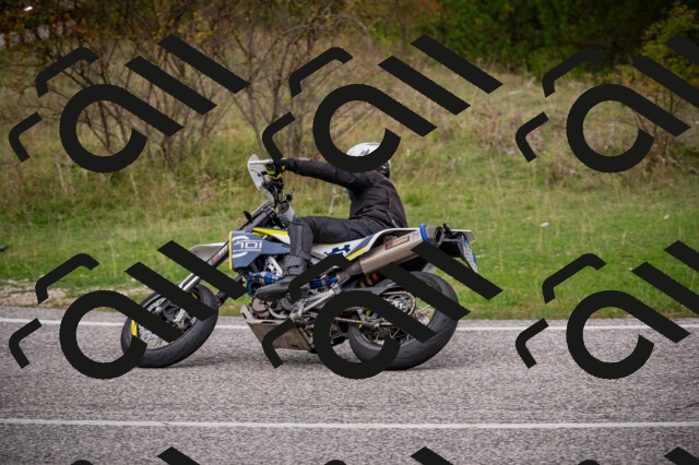 20250914123421-Z62_7184_am_