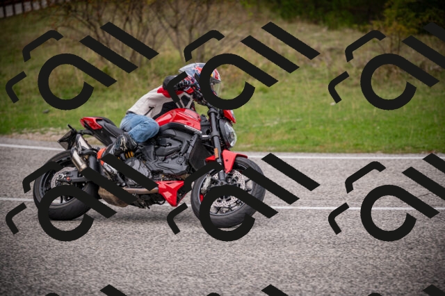 20250914123638-Z62_7216_am_