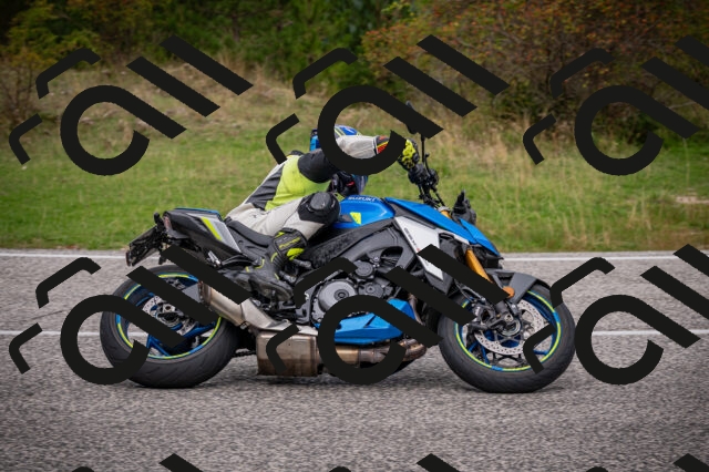 20250914124028-Z62_7250_am_