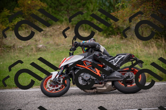 20250914124438-Z62_7301_am_