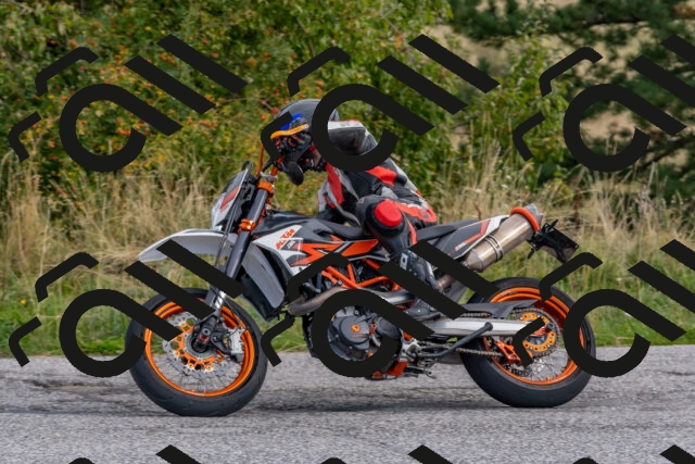 202509141026-DSC_1427_c4_