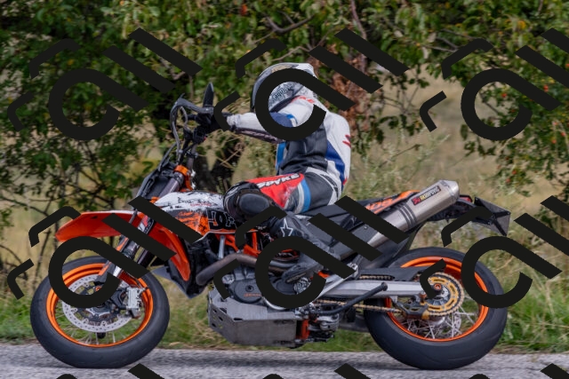 202509141026-DSC_1444_c4_