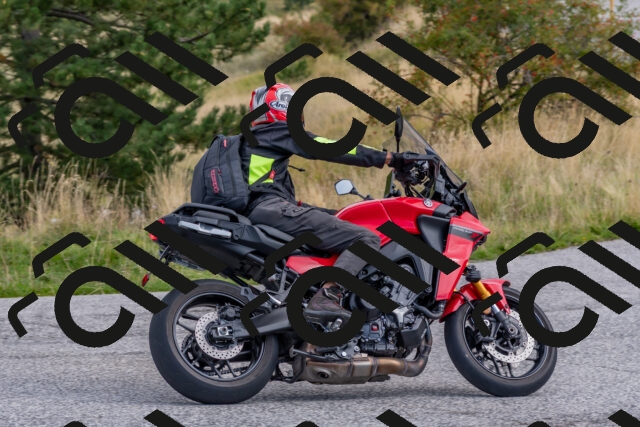 202509141028-DSC_1455_c4_