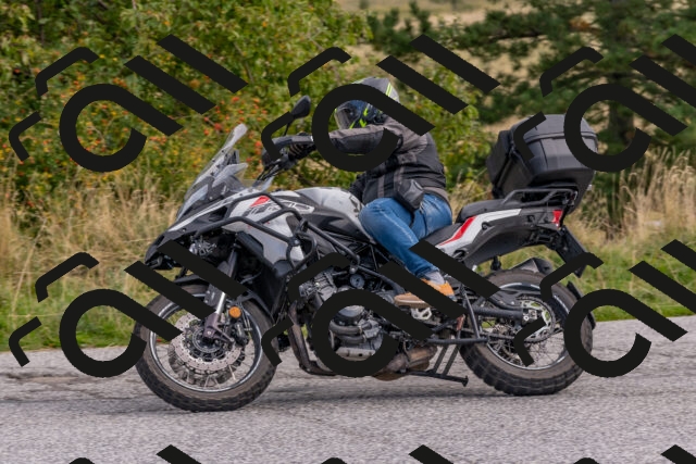 202509141032-DSC_1474_c4_