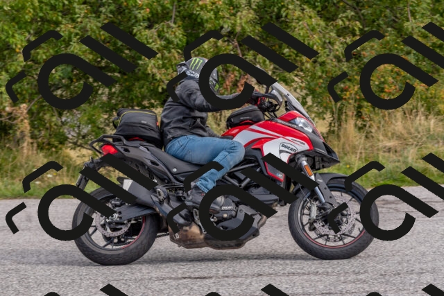 202509141034-DSC_1485_c4_