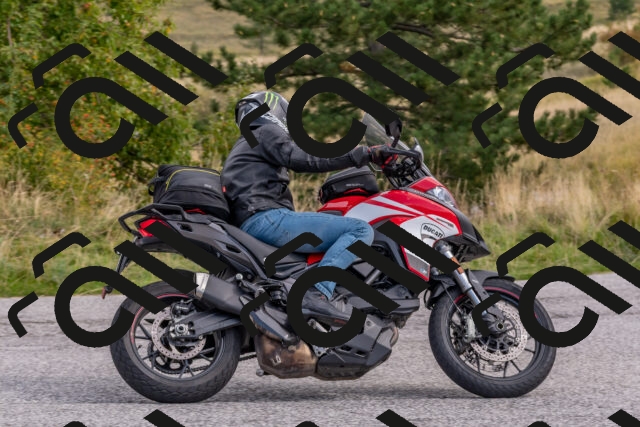 202509141034-DSC_1486_c4_