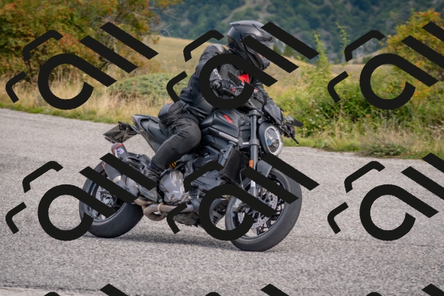 202509141037-DSC_1497_c4_