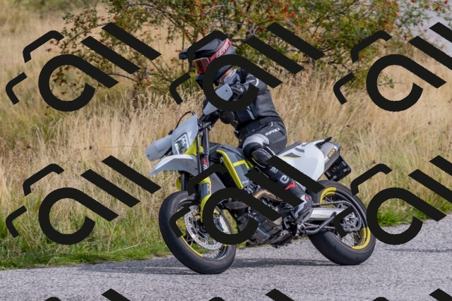 202509141051-DSC_1595_c4_