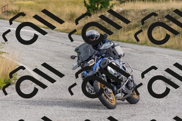 202509141100-DSC_1678_c4_