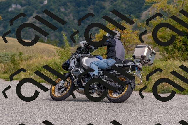 202509141100-DSC_1681_c4_