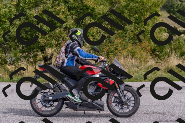 202509141109-DSC_1700_c4_