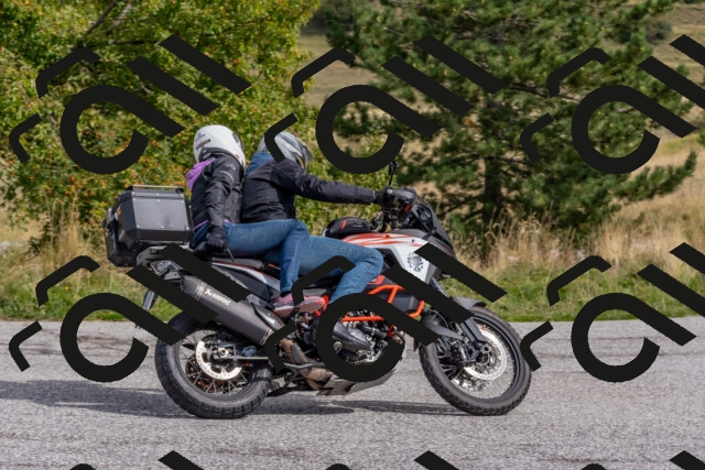 202509141112-DSC_1716_c4_