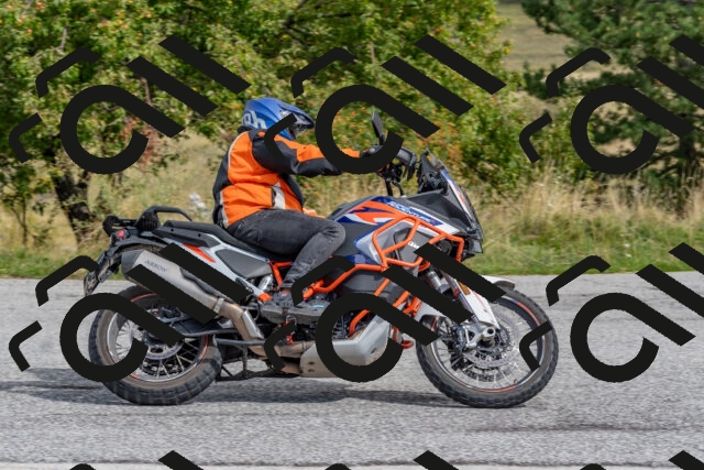 202509141114-DSC_1728_c4_