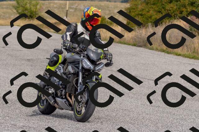 202509141114-DSC_1739_c4_