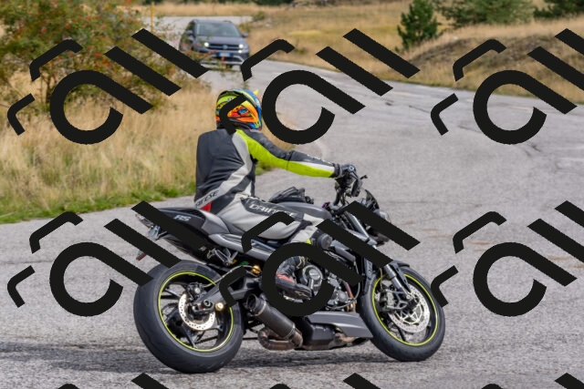 202509141114-DSC_1742_c4_