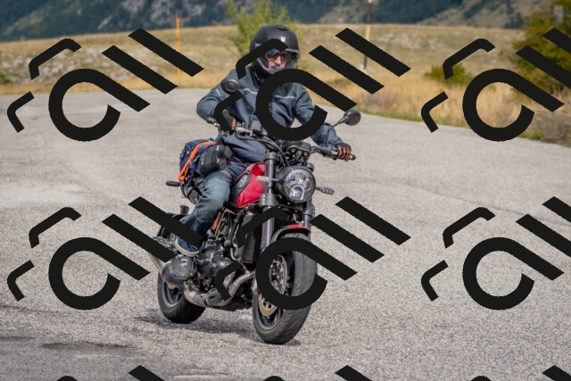 202509141117-DSC_1751_c4_