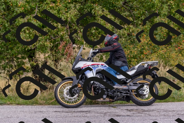 202509141209-DSC_2376_c4_