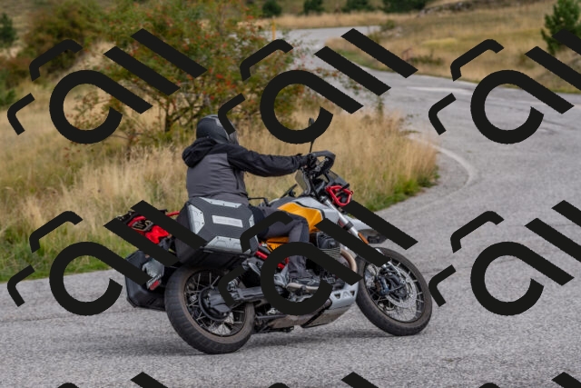 202509141212-DSC_2393_c4_